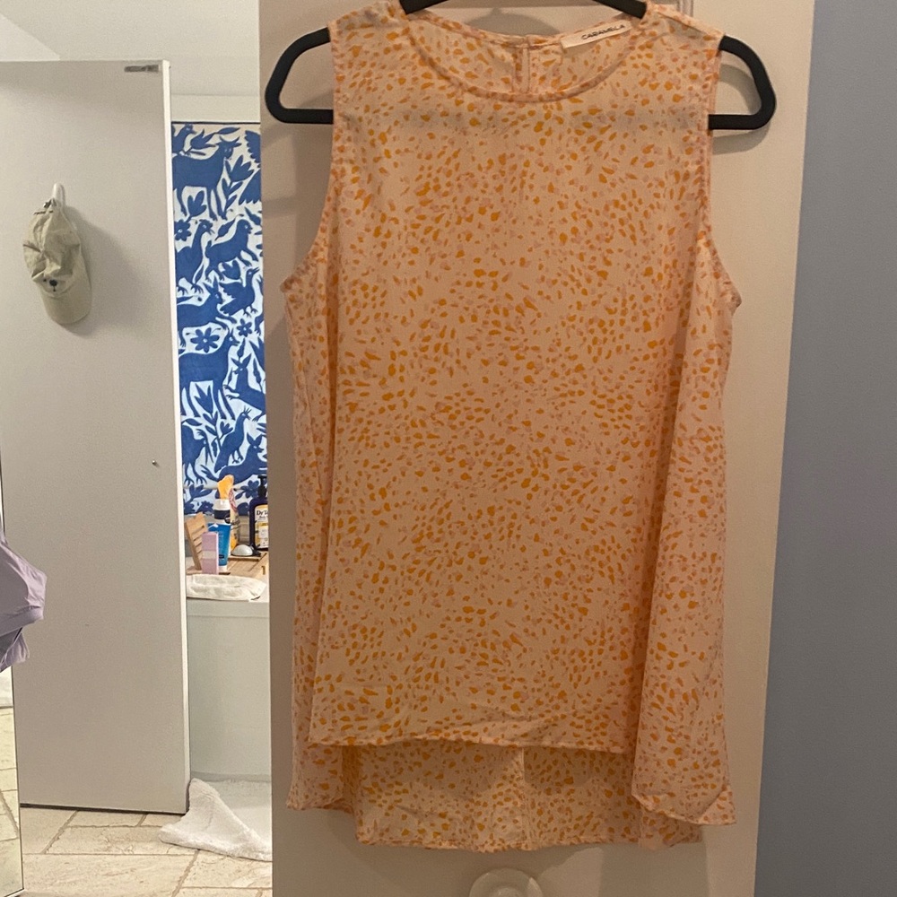 Caramels by spartina sleeveless blouse size large. Excellent condition.